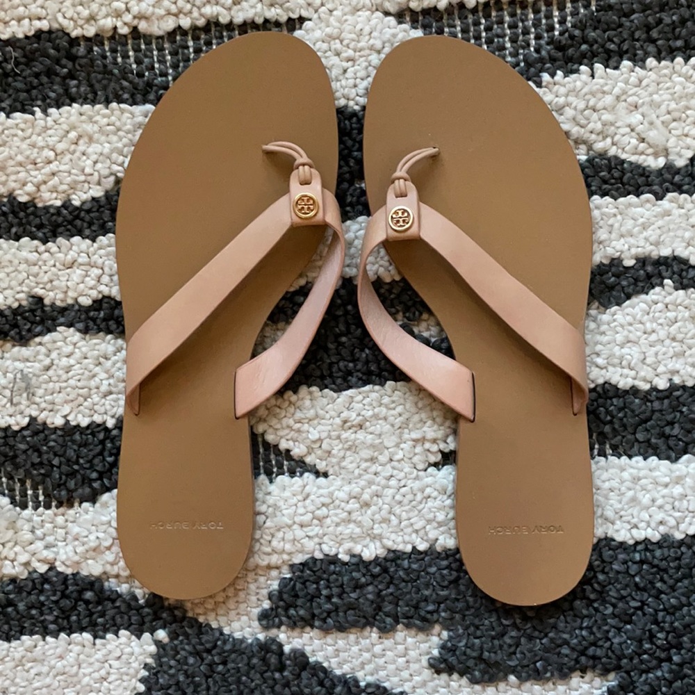 TORY BURCH FLIP FLOPS